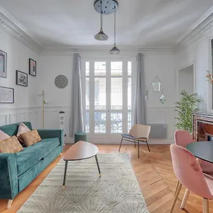 https://splendide-appartement-10-min-de-bastille.fr-paris.fr