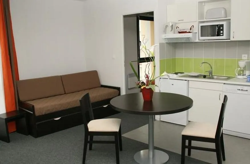 Nemea Appart Hotel So Cloud Lyon Gare Part-Dieu 4*,  Francie